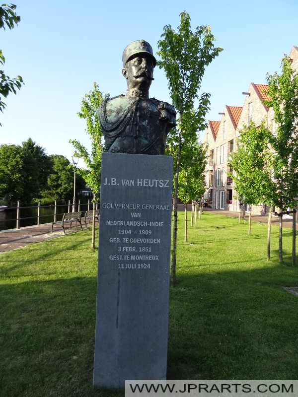 Bust J.B. van Heutsz (Coevorden, The Netherlands)