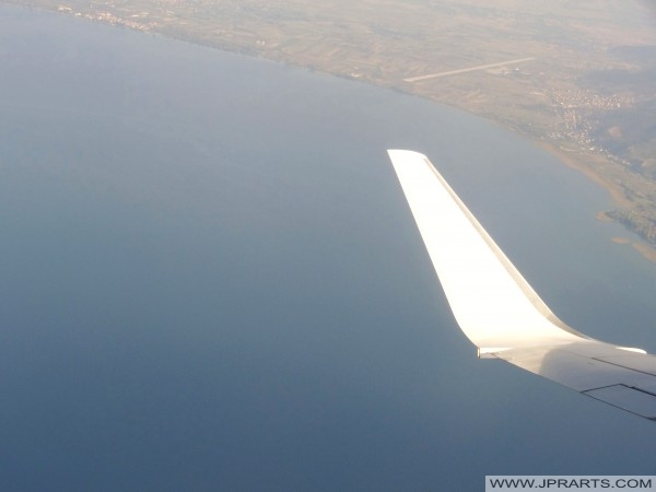 Luchtfoto Vliegveld Ohrid (Macedonië)