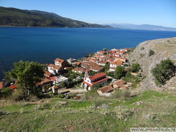 Lin and Lake Ohrid (Albania) Lin dhe Liqeni i Ohrit në Shqipëri
