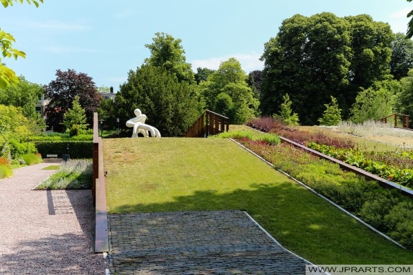 parku obok Muzeum Drenthe (Assen, Holandia)