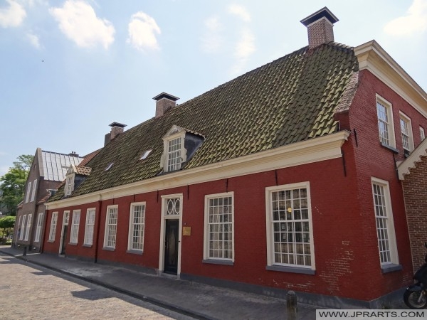 antigua casa de campo (ca. 1820), en Assen, Países Bajos