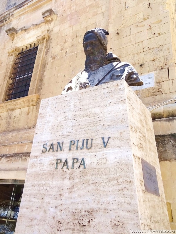 Busts and Statues in Valletta, Malta