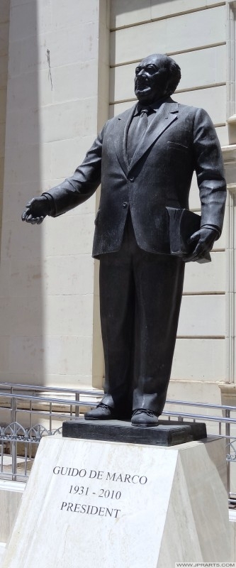 Statue of Former President Guido de Marco (Valletta, Malta)