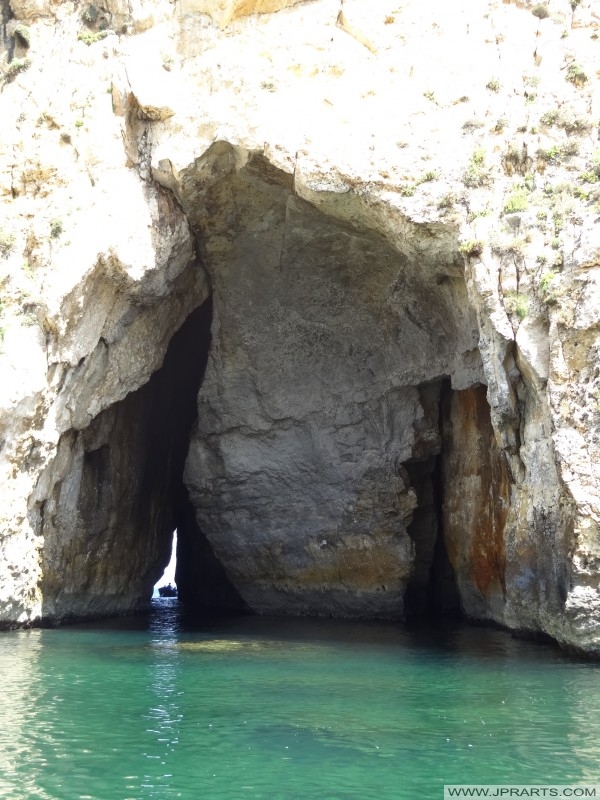 Tunnel of Dwejra Bay (Gozo, Malta)
