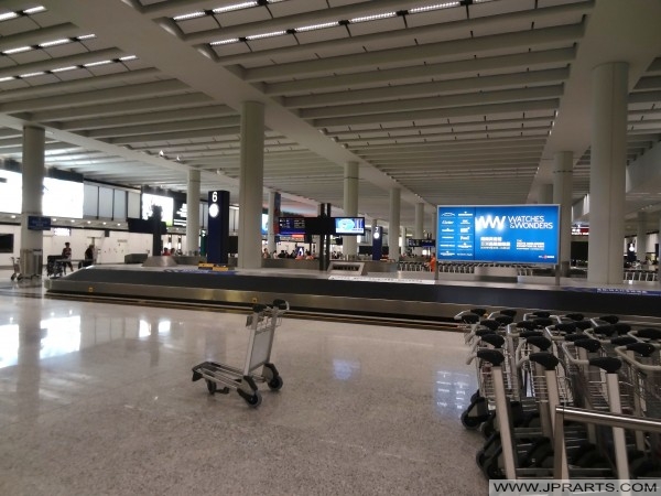 Baggage Claim Area in Hong Kong International Airport багажа площадь претензии в международном аэропорту Гонконга