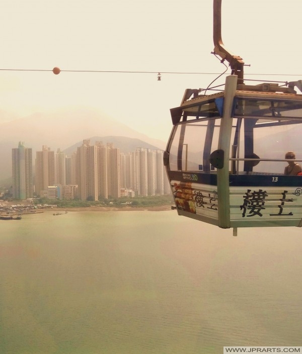 Ngong Ping 360 Standard Cabin (Hong Kong) 옹핑 360 표준 오두막 (홍콩)