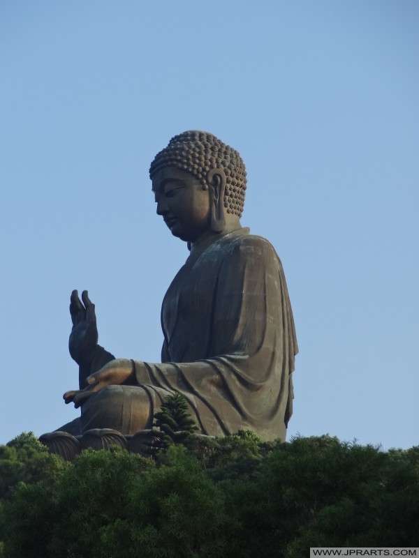 Bronze Big Buddha Statue in Ngong Ping, Hong Kong Bronzo Statua del grande Budda di Ngong Ping, Hong Kong