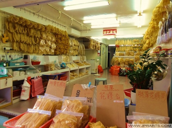 Dried Fish skins for sale in Tai O, Hong Kong Peles de peixe seco para venda em Tai O, Hong Kong