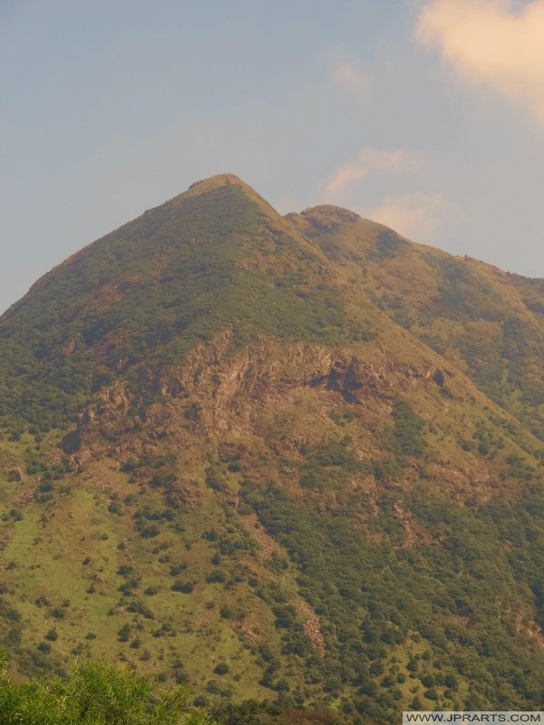 Lantau Peak or Fung Wong Shan (Hong Kong) Lantau Pico o Fung Wong Shan (Hong Kong)