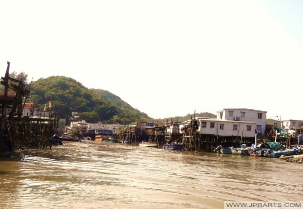 Tai O stilt houses are officially defined as one of squatter areas in Hong Kong Tai O Pfahlbauten sind offiziell als einer der Bereiche Hausbesetzer in Hongkong festgelegt