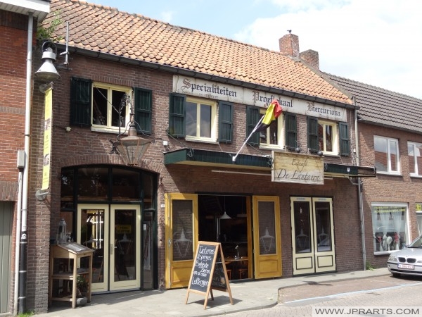 The eatery Lantaern in Baarle-Hertog, Belgium Ristorante De Lantaern a Baarle-Hertog, Belgio