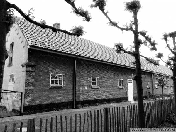Old barn in Wortel Kolonie, Belgium Starej stodole w Wortel Colony, Belgii