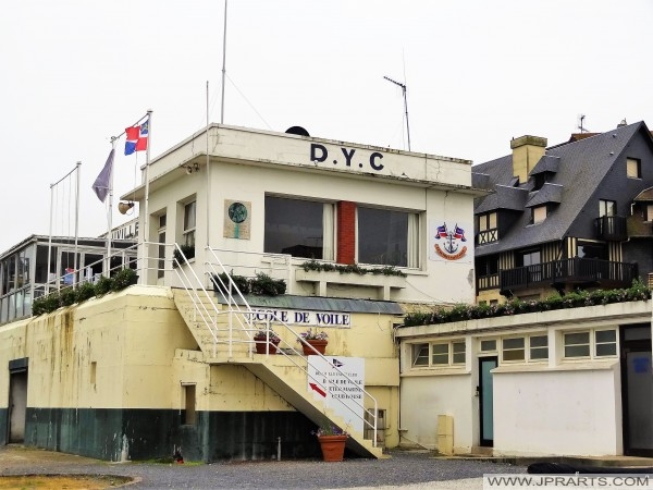 Club de Voile de Deauville YC (France)