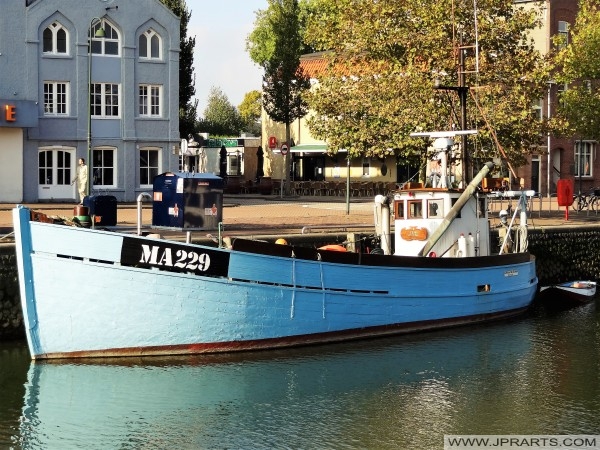 Danish cutter Adriana Wilhelmina in Maassluis, The Netherlands Dansk cutter Adriana Wilhelmina i Maassluis, Holland