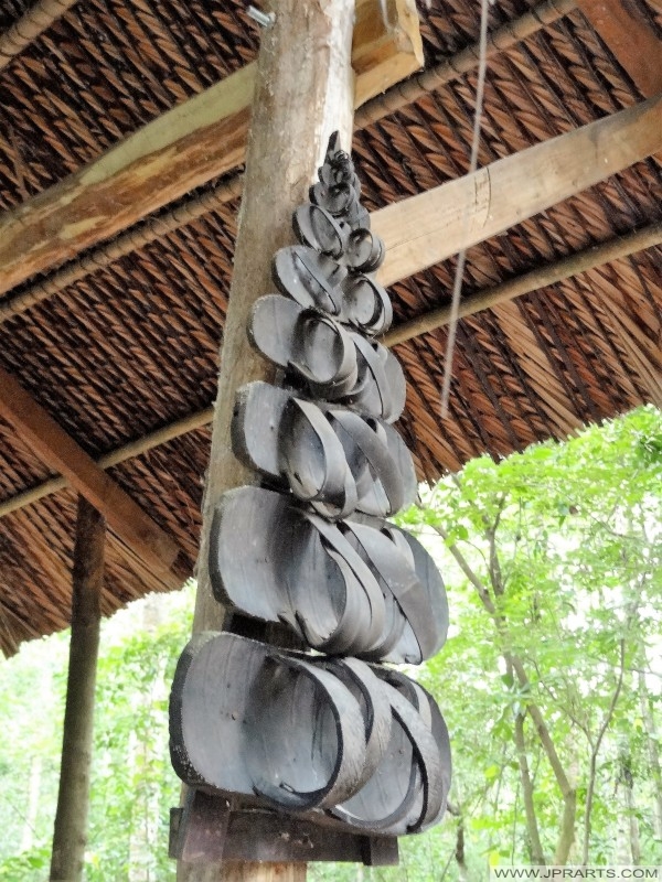 Viet Cong sandalen gemaakt van oude autobanden (Cu Chi tunnel, Ben Dinh, Vietnam)