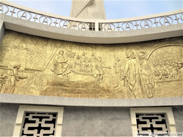 Bassorilievo di Cristo e dei suoi discepoli 12, una replica del dipinto 'Il partito della separazione' di Leonardo da Vinci (Vung Tau, Vietnam)