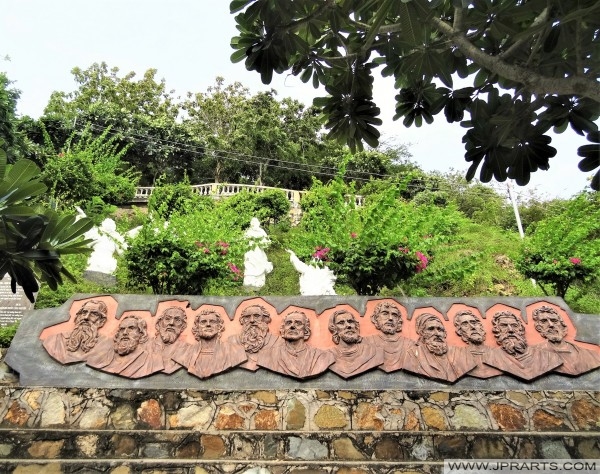 Doce Apóstoles en el Monte Nho en Vung Tau, Vietnam