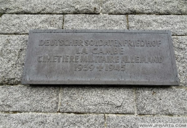 Deutscher Soldatenfriedhof La Cambe - Cimetiere Militaire Allemand 1939 - 1945