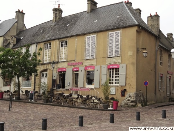 Restaurant Pomme Cannelle in Bayeux, France Restaurant Pomme Cannelle à Bayeux, France