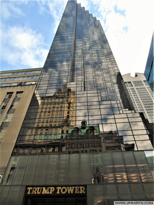 Trump Tower at Fifth Avenue in New York, USA Trump Tower at Fifth Avenue (New York, USA)