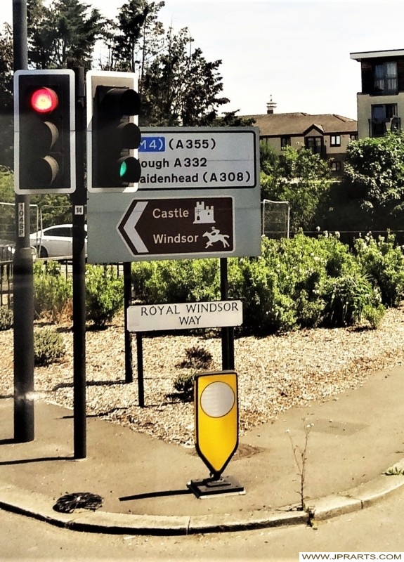 Royal Windsor Way to Windsor Castle Royal Windsor Way to Windsor Castle
