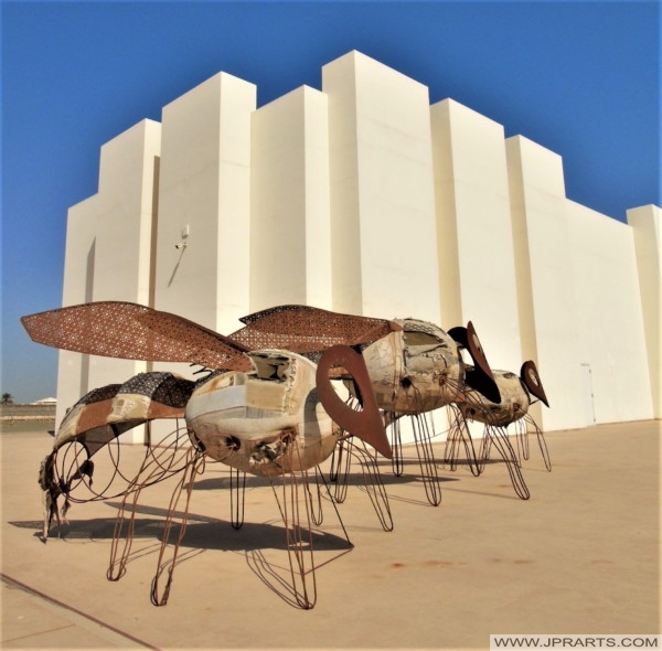 Sculptures outside Bahrain Fort Museum منحوتات خارج متحف قلعة البحرين