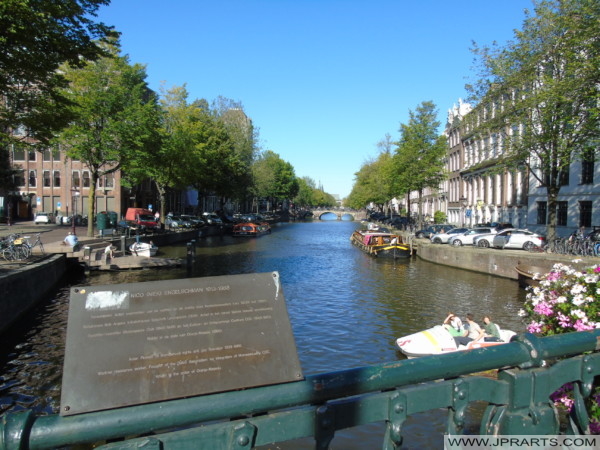 Niek Engelschman Brücke überspannt Keizersgracht in Amsterdam, die Niederlande