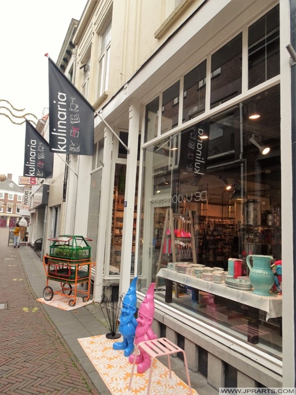 Delicatessen Shop in Tiel, Netherlands Tienda de Delicatessen en Tiel, Países Bajos