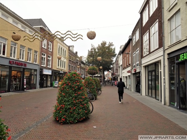 Waterstraat in Tiel, The Netherlands Waterstraat in Tiel, The Netherlands