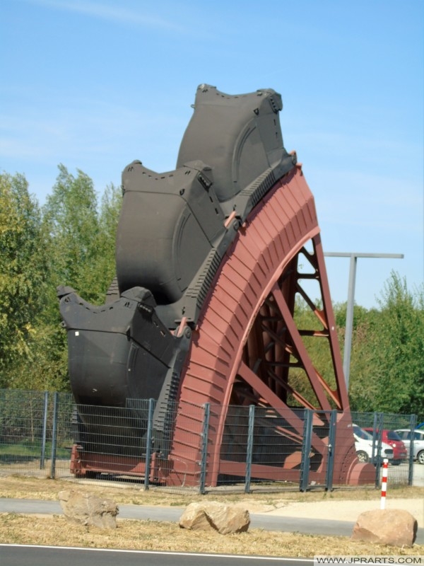 Paddle Wheel at the Hambach Opencast Mine (Elsdorf, Germany) Schaufelrad am Tagebau Hambach (Elsdorf, Deutschland)